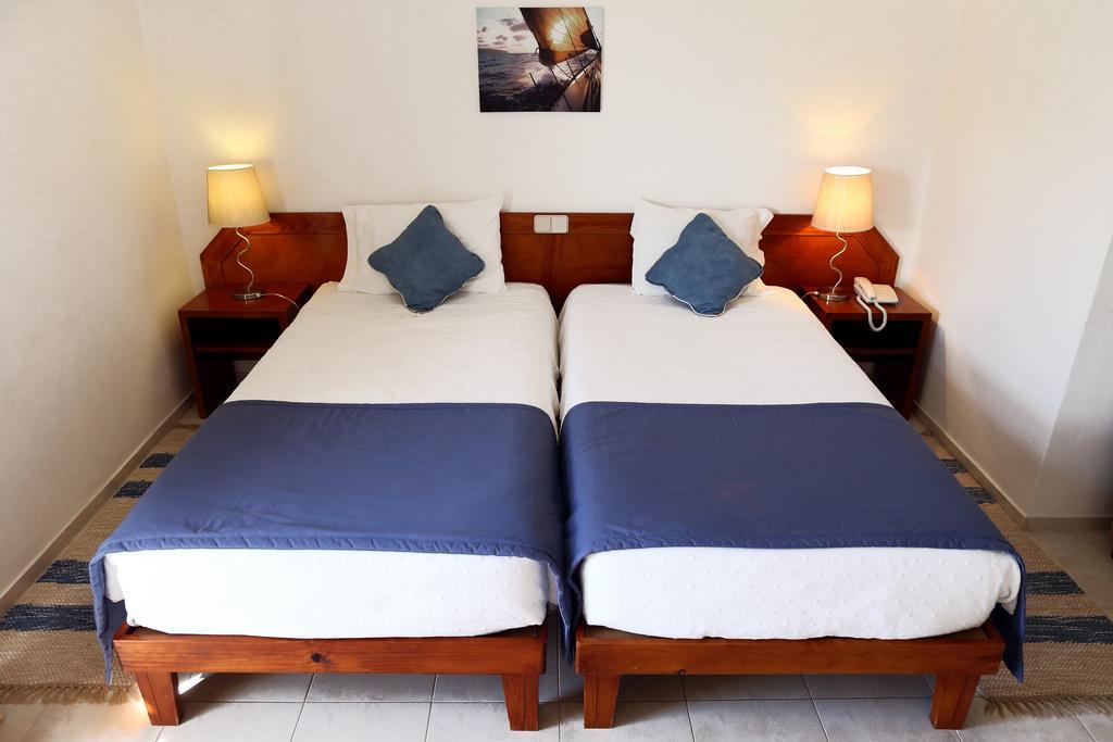 Mira Parque Bed & Breakfast Albufeira Rom bilde